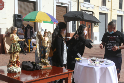 Las ferias buscan promocionar los emprendimientos y tiendas de los barrios de La Tola y San Blas.