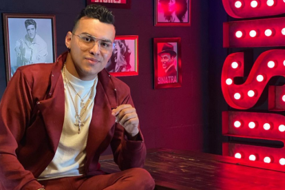 Foto compartida por el cantante colombiano como un adelanto de su nuevo vídeo.