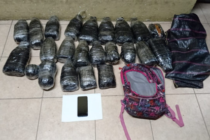 Oobjetos prohibidos que intentaron lanzar al interior del Centro de Privación de Libertad de Varones de Guayaquil No. 1,