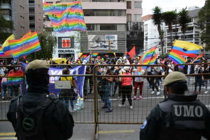 UNES y Pachakutik, de cara a convertirse en las primeras fuerzas en la próxima Asamblea.