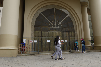 La puerta principal del Gobierno Zonal permanece cerrada. No hay atención en las oficinas del Ministerio de Relaciones Exteriores.