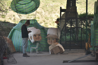 Frutos. Las frutas y flores para el diseño serán donadas. La bendición de la representación será el 13 de febrero próximo.