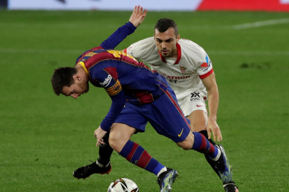 Lionel Messi intentó de varias formas pero se chocó contra un equipo muy ordenado y fuerte en la marca