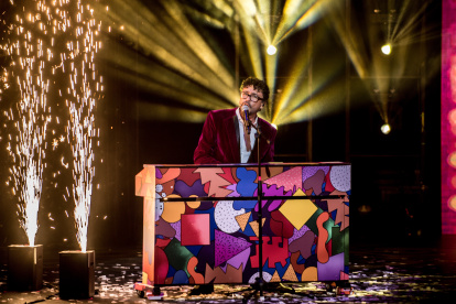 Narrador y protagonista de sus historias, en su nueva propuesta hay música, comedia y stand up.