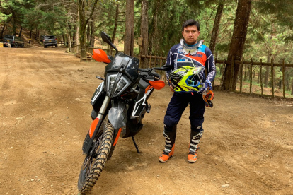 Tricolor. Mauricio Cueva está listo para correr del 17 al 27 de febrero en Argentina.