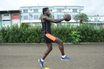 Trabajo. Andrés cumplió 10 días de entrenamiento en Portoviejo. La segunda fase será en Quito, 3 semanas.