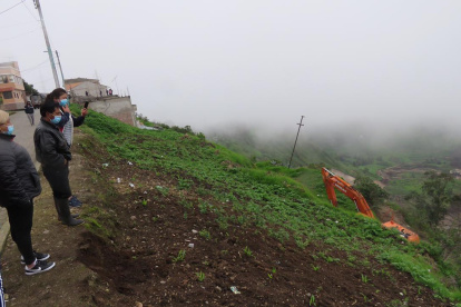 Chunchi, Chimborazo. Más de 100 personas han sido afectadas por deslizamiento de tierra.