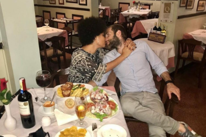 Hay quienes sí han encontrado el amor en pandemia. Vanessa y Yosh, son una prueba.