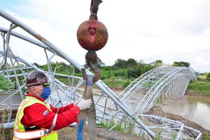 El nuevo puente reemplazará la estructura metálico que colapsó el 23 de abril de 2020.