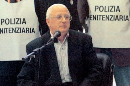 Fue quien fundó la mafia organizada llamada Camorra.