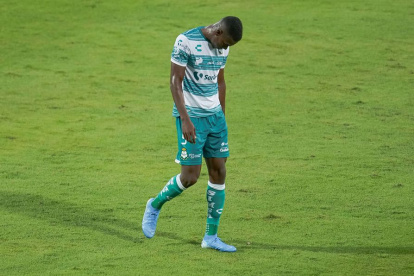 Félix Torres se retiró del campo dolido y avergonzado de lo sucedido en San Luis.