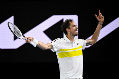 Daniil Medvedev dejó en el camino a Stefanos Tsitsipas. Es el tercer ruso que jugará una final en Australia, luego de Marat Safin y Yevgeny Kafelnikov.