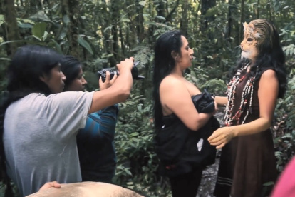 Escena. El nombre de la grabación significa mujer de la selva y con ella “Evidencia la violencia de las mujeres que vivimos en diferentes espacios”, dijo la directora.