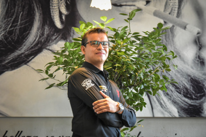 Actualmente, Moisés se encuentra en México preparándose para poder ocupar un cargo administrativo en un nuevo restaurante de Samborondón.