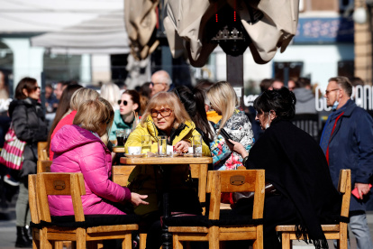Croacia reabre las terrazas de los bares tras tres meses de cierre