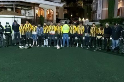Sospechosos. Con uniformes deportivos con la denominación "Club El Cartel" pretendían robar dos casas en Ambato.