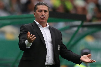 José Peseiro, entrenador de la Vinotinto, planifica lo que será el choque eliminatorio ante la selección ecuatoriana.