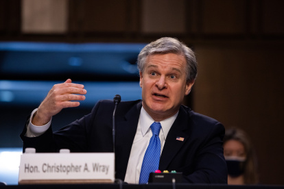 El director del FBI, Christopher Wray, testifica ante el Comité Judicial del Senado en el Capitolio, en Washington (EE.UU.).