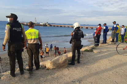 En el Malecón La Libertad se han reportado varios robos. En el lugar duermen chamberos y consumidores de drogas. Ante ello, los controles se han intensificado.