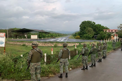La alerta se dio luego que se verificara que la avioneta con placas ecuatorianas se movilizaba como tráfico aéreo no identificado.