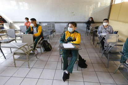 En todo el mundo hay 14 países en los que las escuelas se han mantenido durante el último año mayoritariamente cerradas.