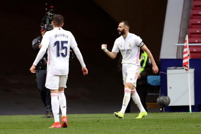 El delantero francés, Karim Benzema, puso la igualdad en el derbi de Madrid.