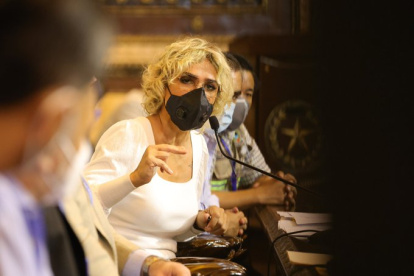 La alcaldesa Cynthia Viteri en una reciente rueda de prensa.