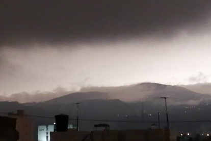 En Chimborazo, la espesa nube de ceniza dejó a oscuras a sus habitantes.