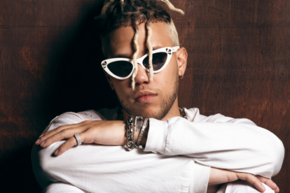 Es un artista de 27 años nacido en Puerto Rico.