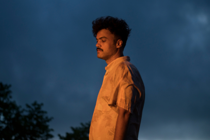 El artista dominicano presenta su quinto álbum de estudio.