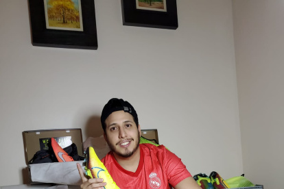 Álvaro García le consigue pupos para el gusto de los futbolistas ecuatorianos.