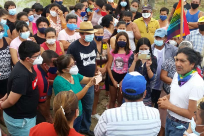 Diálogo. El candidato presidencial, Yaku Pérez, participó de varias actividades en la provincia de Manabí.