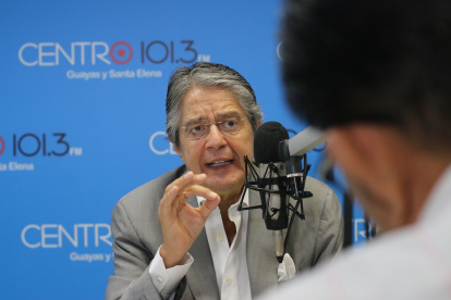 El candidato presidencial durante una entrevista a Radio Centro.