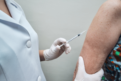 Lluvia de críticas por vacunación en el Club Rotario de Samborondón.