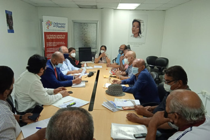 Reunión. La cita tuvo como objetivo socializar reclamos de los usuarios.