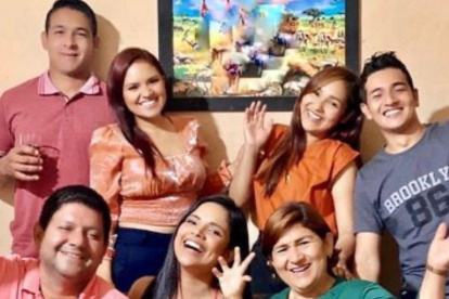 La Coqueta con su familia.