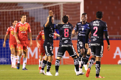 Los jugadores de Independiente del Valle dominaron desde el primer minuto.