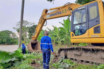 Se realizan en distintas partes del país tareas de arreglo de postes, reparación de líneas, entre otras.