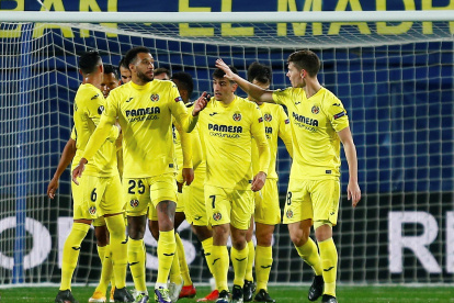 Los jugadores del Villarreal celebran uno de los tantos en la clasificación a los cuartos de final