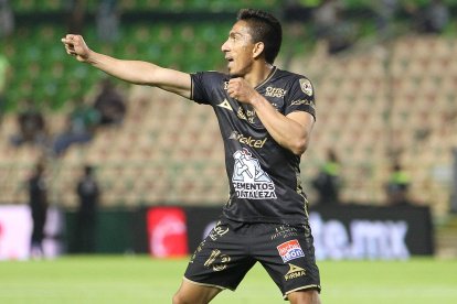 Angel Mena comandó al León en el triunfo sobre el Santos de Félix Torres y Guillermo Almada