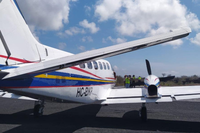 La avioneta tipo Cessna aterrizó la noche del  8 de enero en el aeropuerto de la isla Isabela, lugar del cual desapareció el pasado lunes.