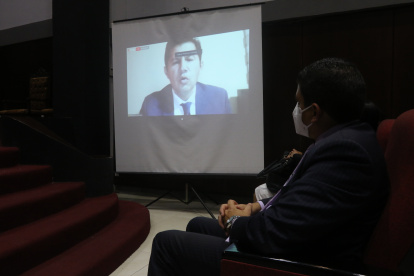 Por problemas de salud, Francisco Morán fue posesionado vía telemática.