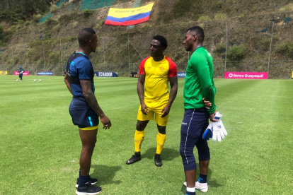 Roberto Ordóñez (amarillo) anotó el gol de Aucas