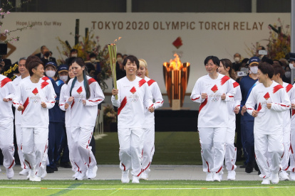 Las campeonas del Mundial femenino de fútbol 2011 comienzan el relevo.