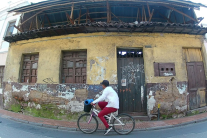 El barrio 5 de junio tiene viviendas a punto de colapsar.