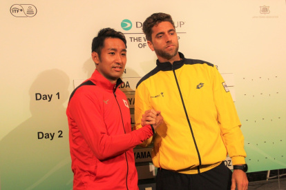 Duelo. Uchiyama (i) será el segundo cabeza de serie. Ya midió a Quiroz.