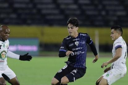 Lorenzo Faravelli destaca por su velocidad y manejo de balón.