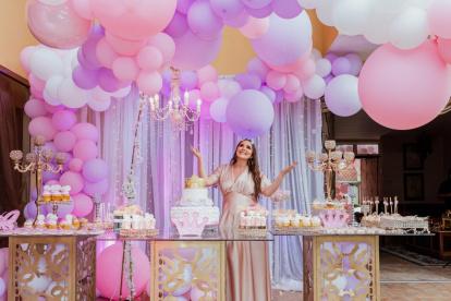 Romina está a punto de ser madre por primera vez.