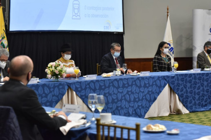 Los consejeros electorales se reunieron con el Cuerpo Diplomático para explicar el proceso electoral del domingo próximo.