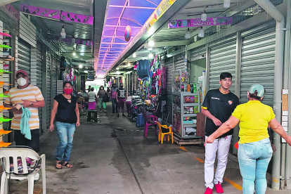 El comercio sigue siendo un reflejo de la lenta recuperación económica.